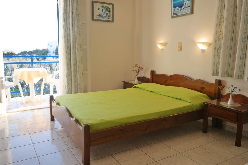 Mina'S Studios In Naxos Island Agios Prokopios  Exteriör bild
